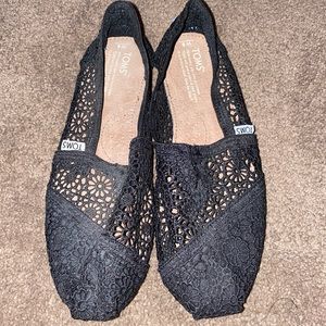 Black Lace Toms